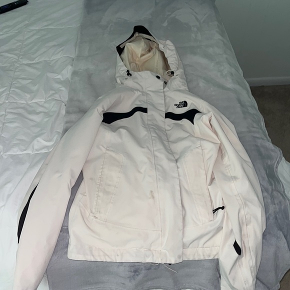 North face - Picture 1 of 3